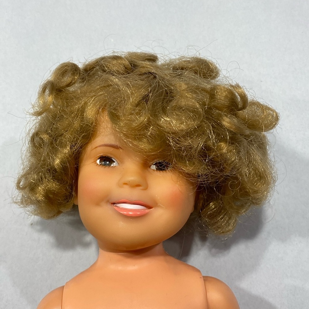 Vintage Shirley Temple Doll Ideal toys 17” tall hinged arms legs baby doll 1972